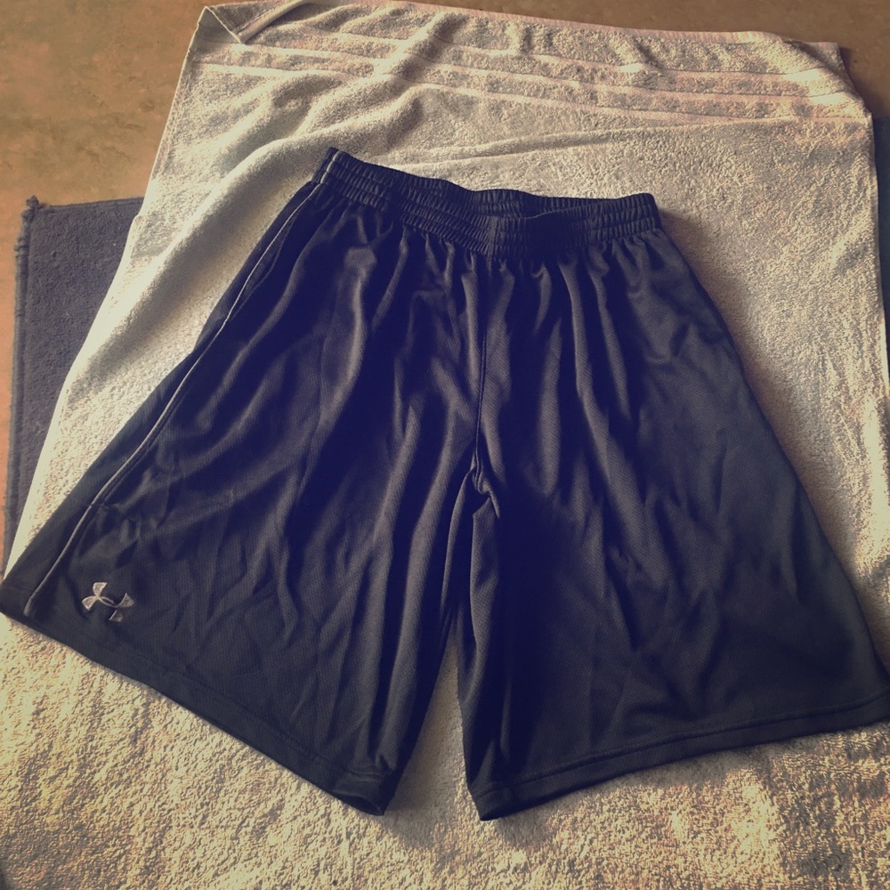 Men’s Under Armour athletic shorts